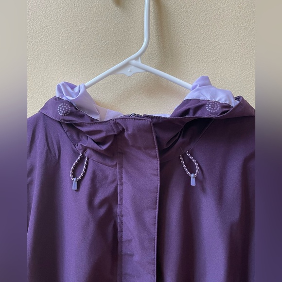 Lands End Women's Tall Squall Packable Waterproof Raincoat in Blackberry Purple - Picture 3 of 9